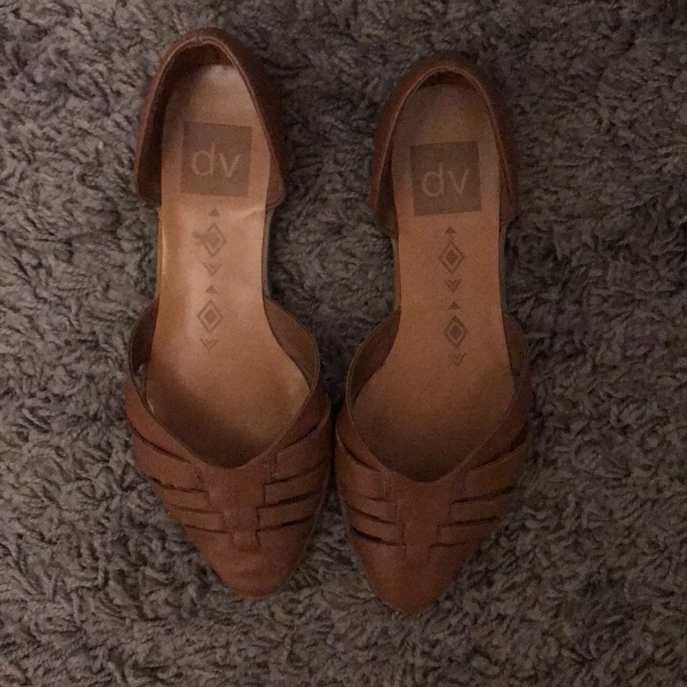 DV brown flats